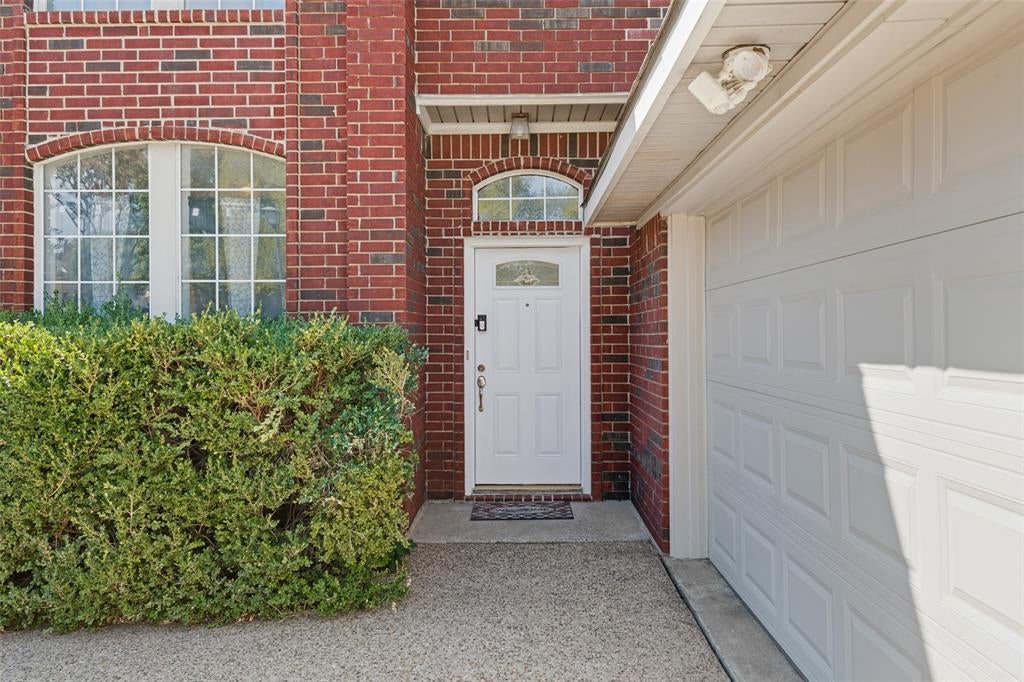 8914 Greenwood Trail