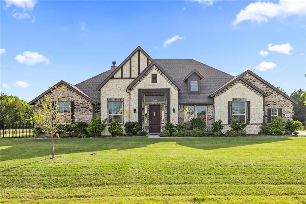 Photo of 1600 Lynx Loop, Forney, TX 75126 (MLS # 21250871)