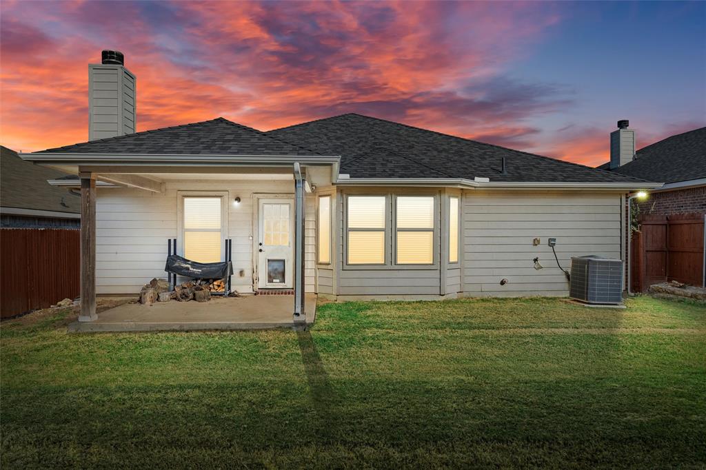 916 Reveille Road
