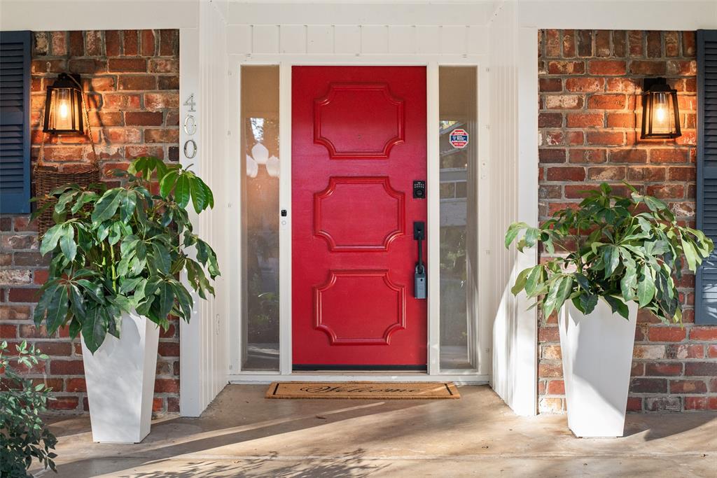 4006 Hollow Oak Drive