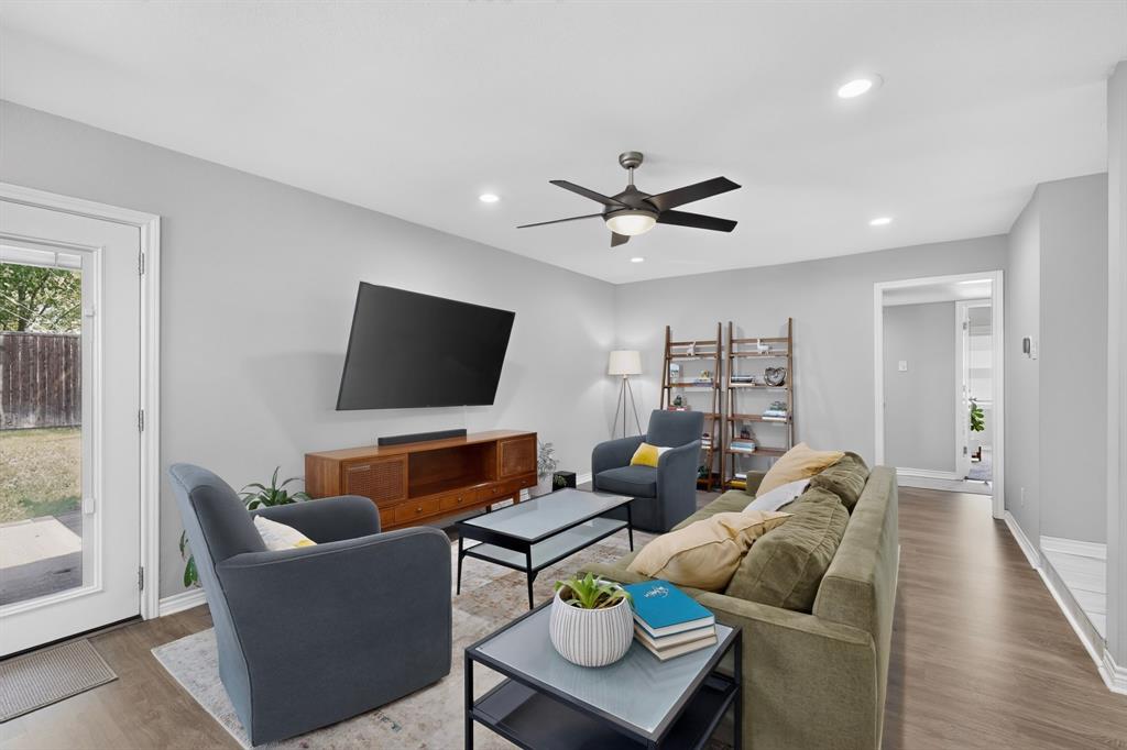 8632 Kingspoint Drive