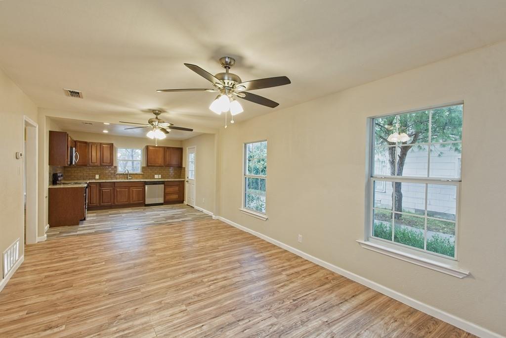 Plano, Texas 75074, United States, 3 Bedrooms Bedrooms, ,2 BathroomsBathrooms,Residential,Pending,185459