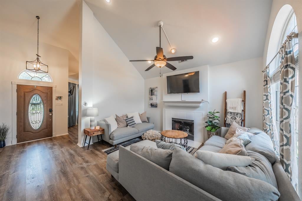 812 Chaparral Drive
