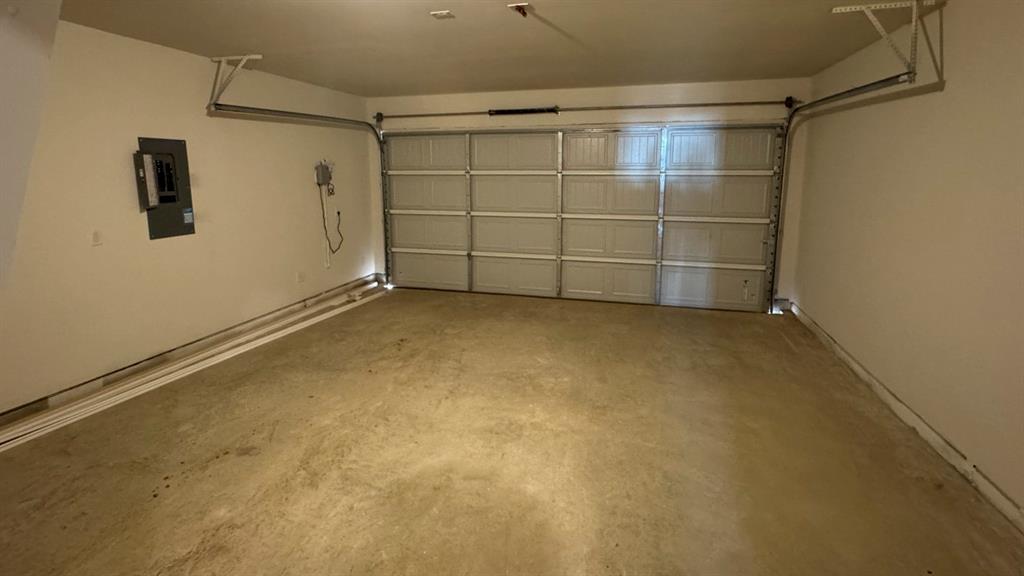 Creeks at Burnett Trail - Residential