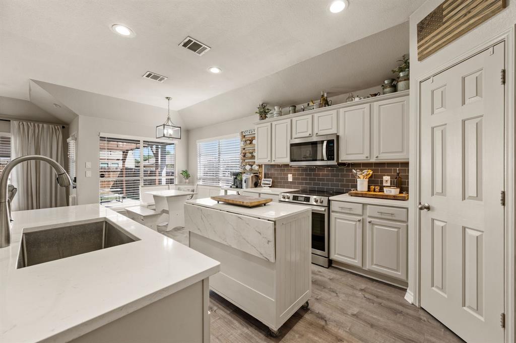 628 Poncho Lane