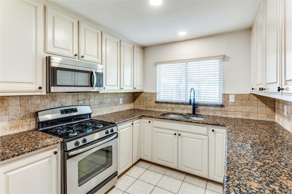 Chamberlain Arlington Heights - Residential Lease