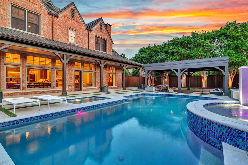 Willow Bend Place - Residential