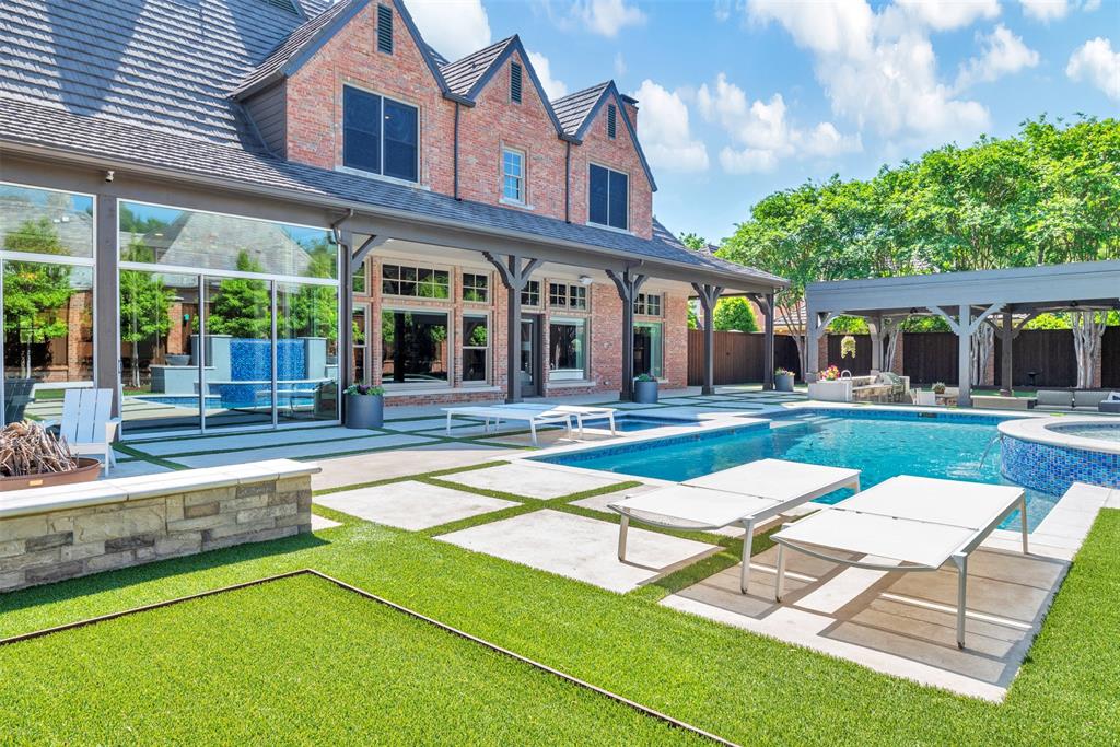 Willow Bend Place - Residential