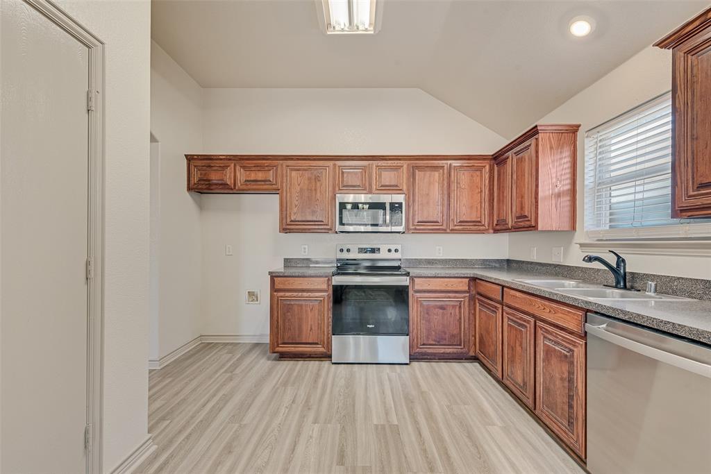 River Oaks #4 - Residential