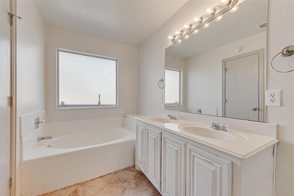 River Oaks #4 - Residential