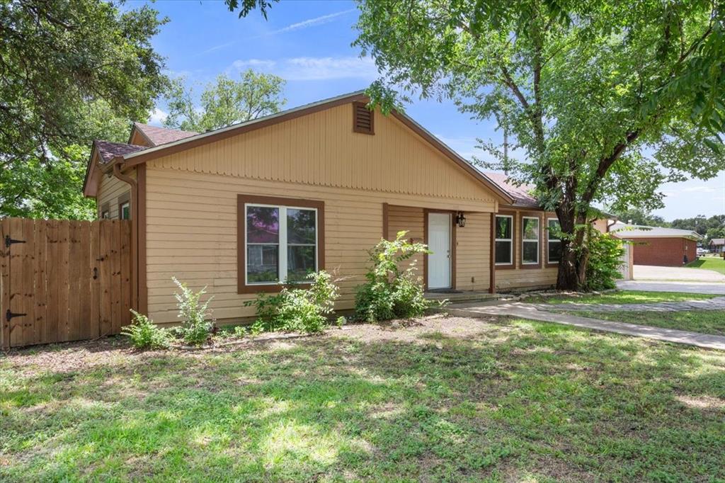 102 E Southland Avenue