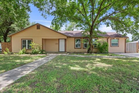 102 E Southland Avenue Marlin TX 76661