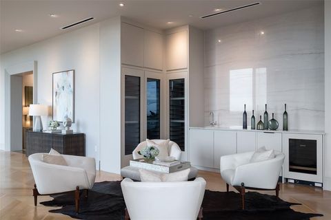 Tiny photo for 4205 Buena Vista Street #501, Dallas, TX 75205 (MLS # 21183957)