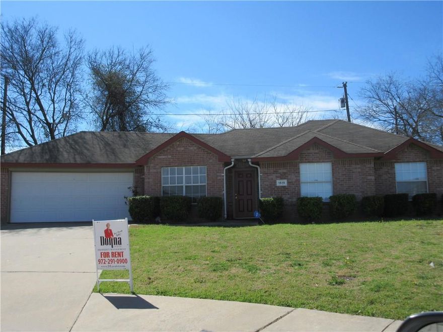 Completely redone & clean!! new stove & vent a hood * new interior paint *  carpet replaced a couple of years ago -vinyl plank floors -lights- blinds- faucets*shows like a dream*wonderful 3-2-2 on cul de sac*open floor plan* gas logs* French door to patio* breakfast bar * master bedroom has large walk-in*garden tub & sep shower* 8 ft wood fence at back for privacy * some trees*