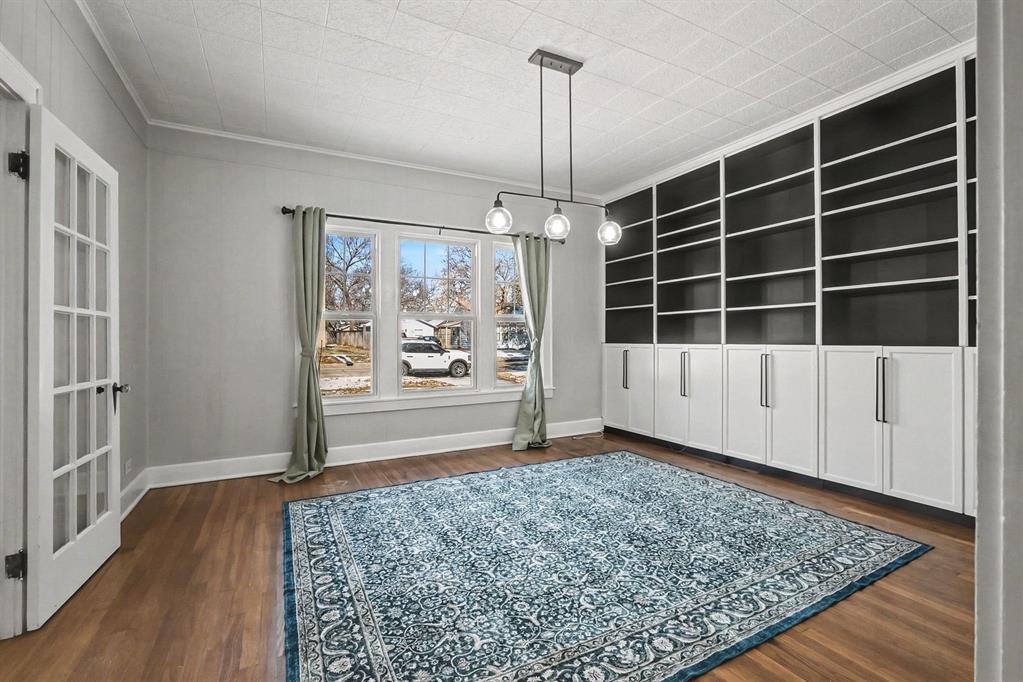 O T Ennis - Residential