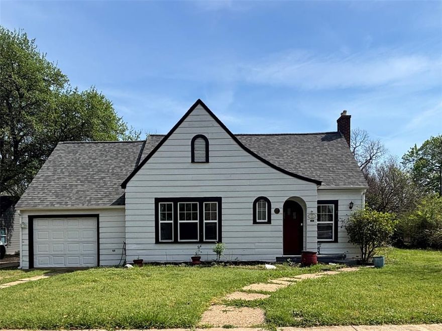This charming in-town home blends 1940s character with thoughtful modern updates. Offering two bedrooms and two
bathrooms, it retains the warmth and personality of its original era while feeling fresh, comfortable, and move-in ready.
Inside, you’ll find a welcoming layout with updated finishes that complement the home’s vintage appeal—think refreshed
tasteful fixtures, and an inviting, light-filled atmosphere. The living spaces feel cozy yet functional, perfect for everyday living or hosting guests.
Out back, a detached shed provides convenient storage or potential workshop space, while the
backyard offers room to relax, garden, or entertain. Located right in town, this home delivers the
best of both worlds: classic charm, modern comfort, and easy access to local shops, dining, and
amenities.
It’s a lovely blend of history and livability—full of character, but ready for today.
