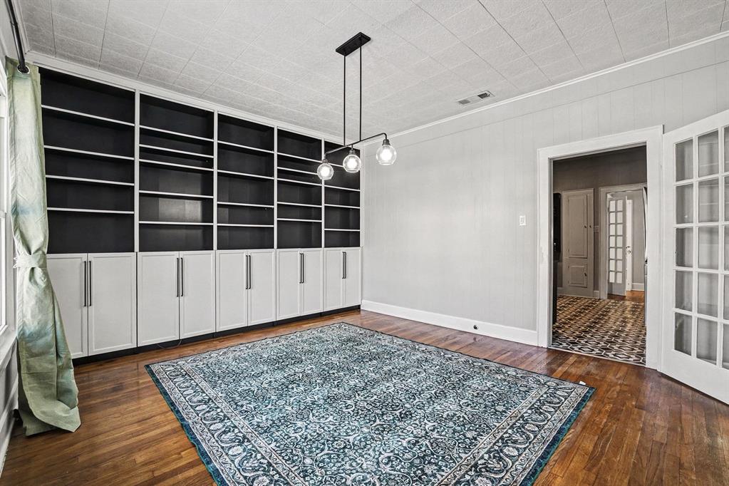 O T Ennis - Residential