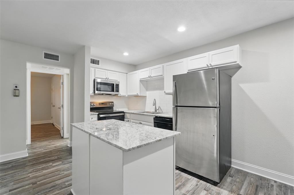 5010 Bowser Avenue 102