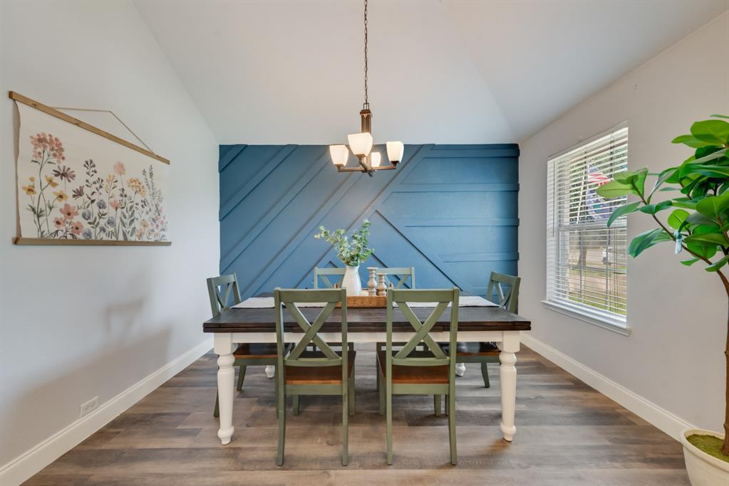 110 Redwood