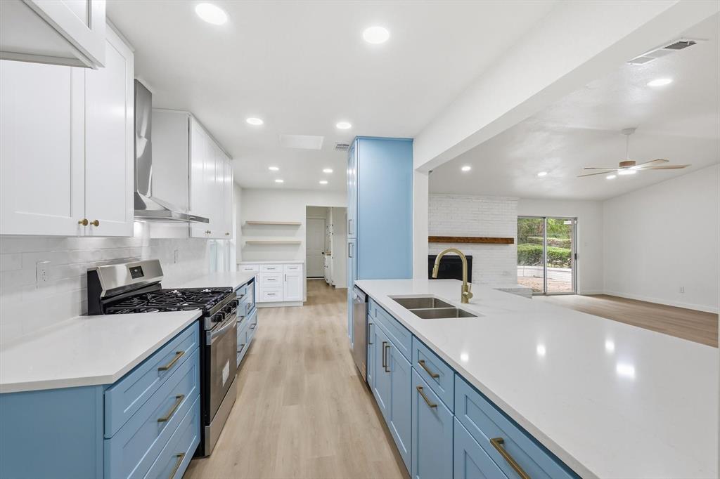 5940 Hunters View Lane