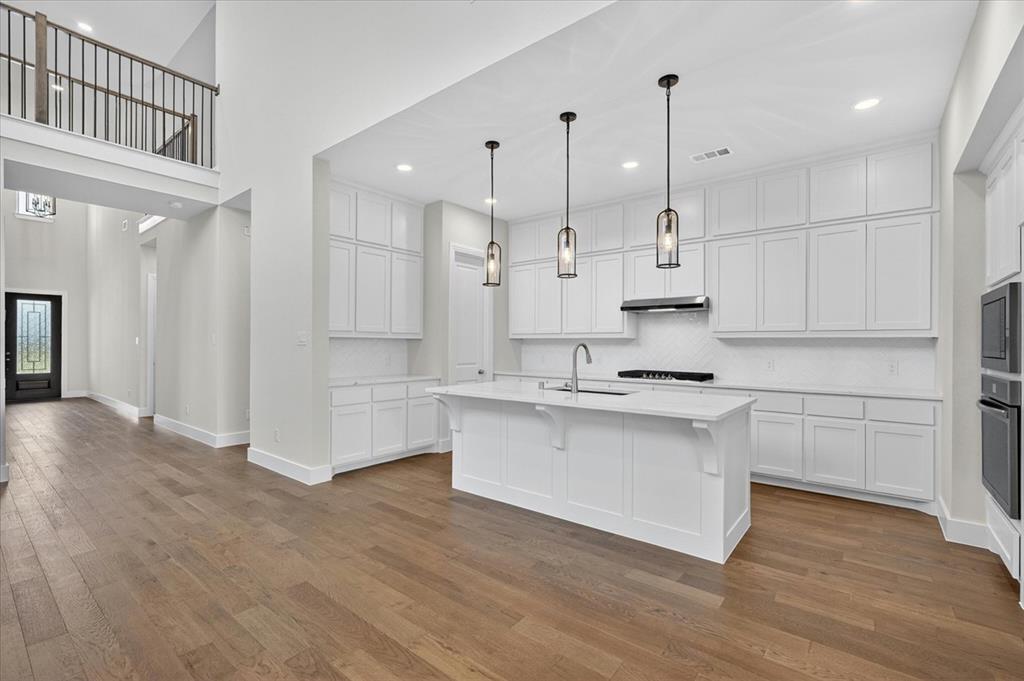 2729 Buckingham Lane
