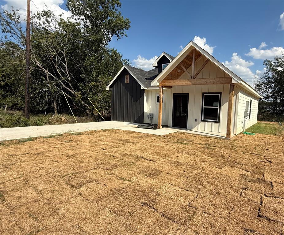 5510 Mercedes Circle