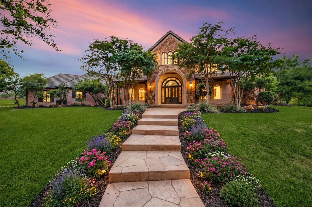2626 Twelve Oaks Lane