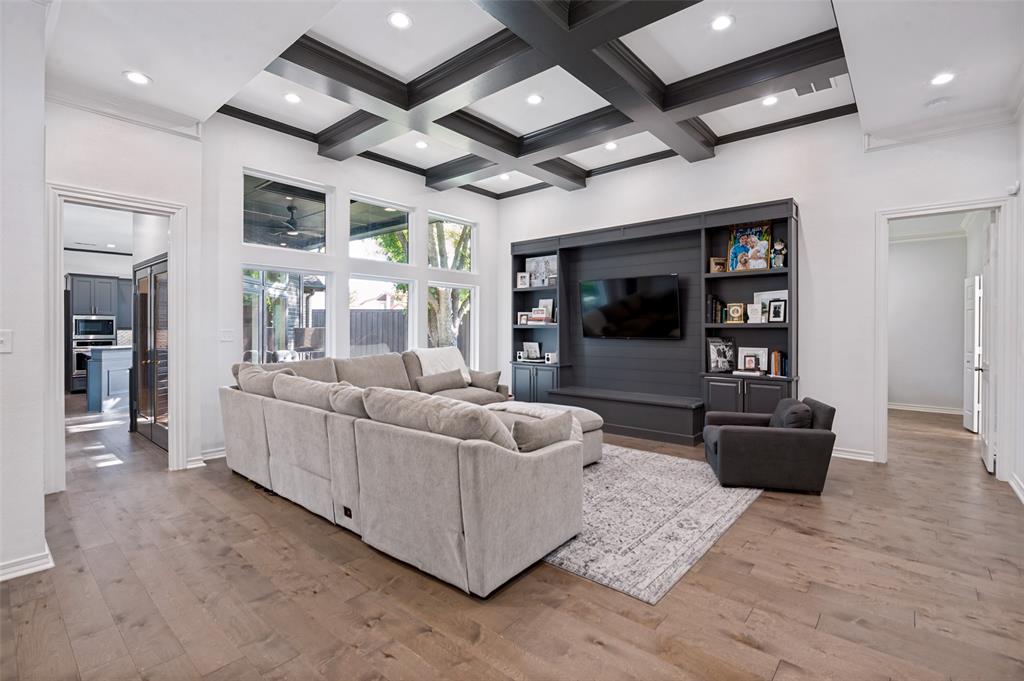 18007 Windtop Lane