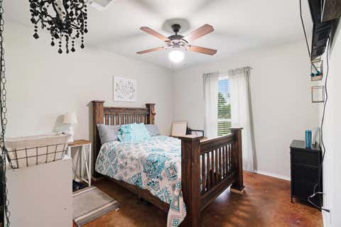 Tiny photo for 1890 County Road 34520, Sumner, TX 75486 (MLS # 21272068)