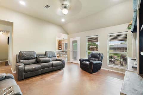 Tiny photo for 1890 County Road 34520, Sumner, TX 75486 (MLS # 21272068)
