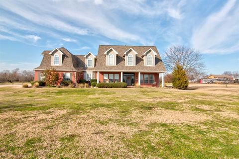 Photo of 4275 Old Thomas Road, Aubrey, TX 76227 (MLS # 21222730)