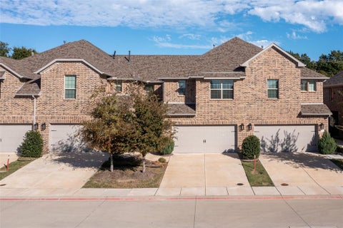 Photo of 117 Tortugas Drive, Allen, TX 75002 (MLS # 21415981)