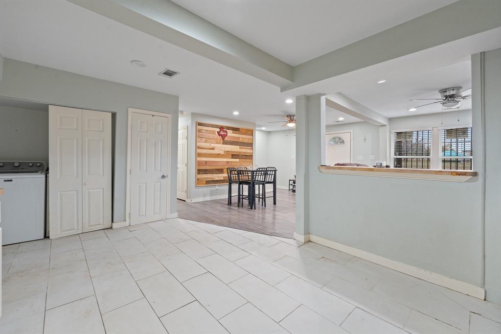 Walkers Add - Residential