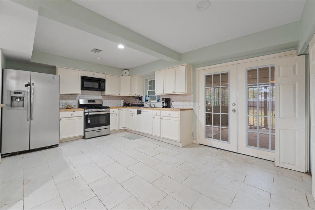 Walkers Add - Residential