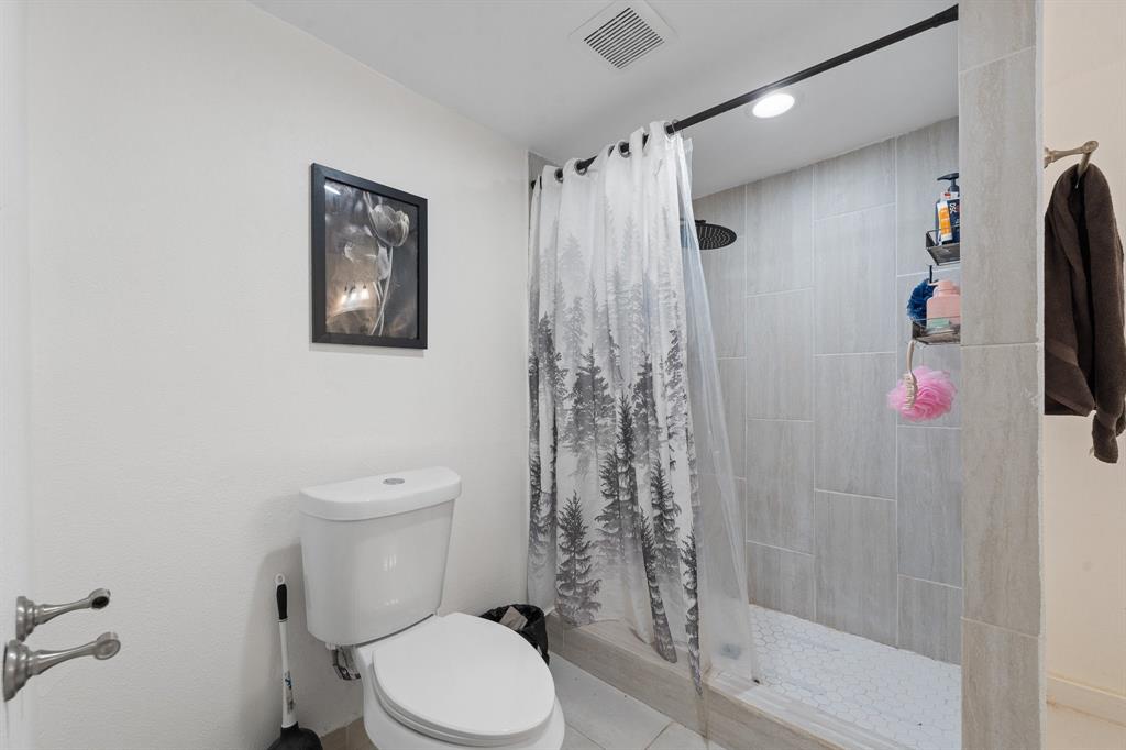 Walkers Add - Residential