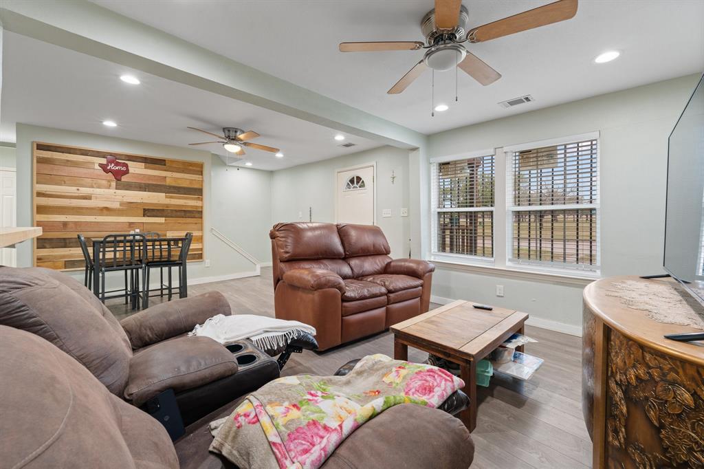 Walkers Add - Residential