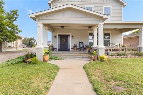 A home in Sulphur Springs