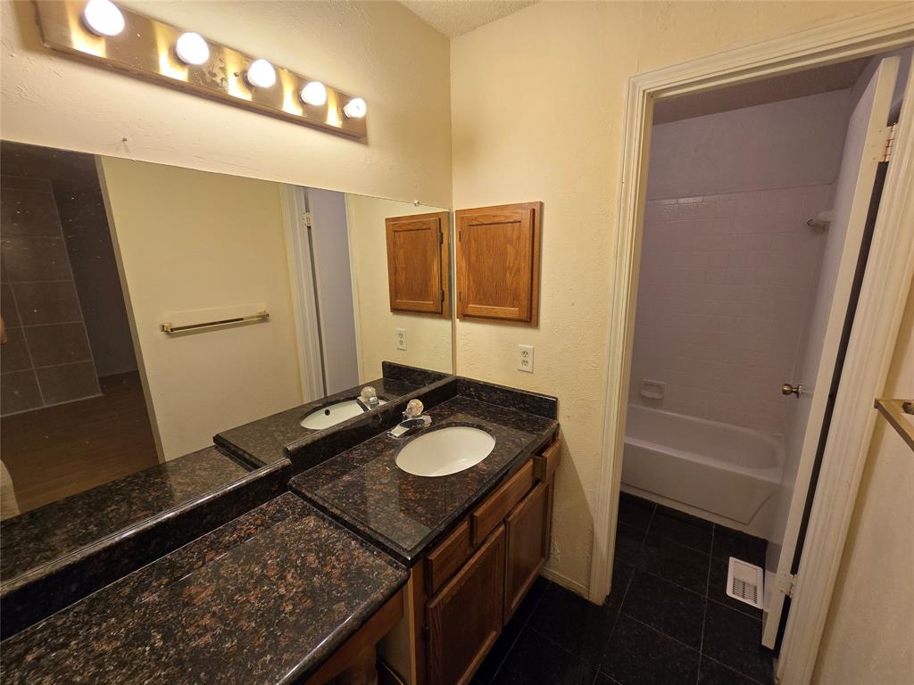 Richland Trace Condos - Residential