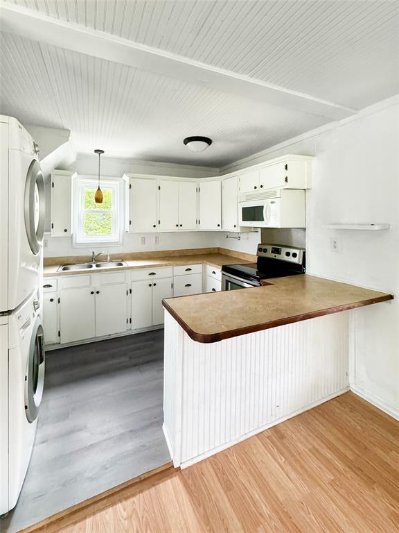 J T Hall Abs 543 - Residential Lease