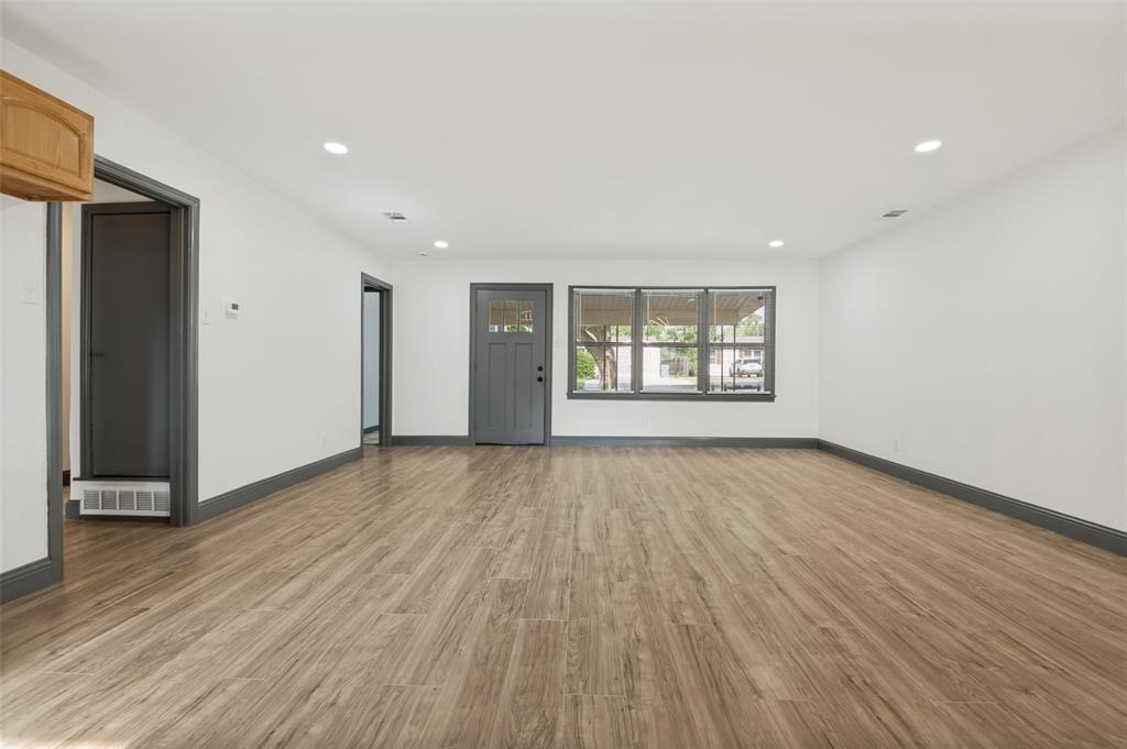 3910 Vanette Lane