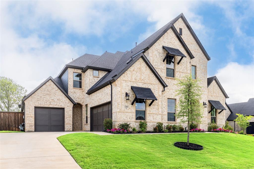 2302 Royal Dove Lane