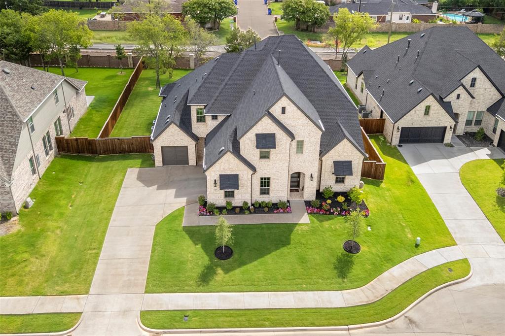 2302 Royal Dove Lane