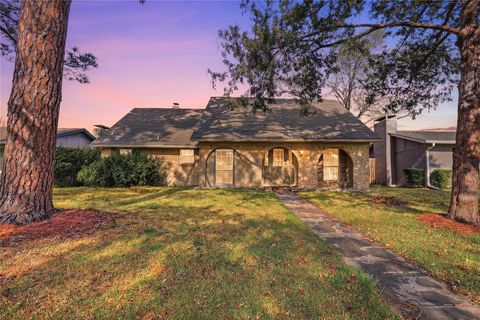 Photo of 5209 Daytona Drive, Garland, TX 75043 (MLS # 21202733)