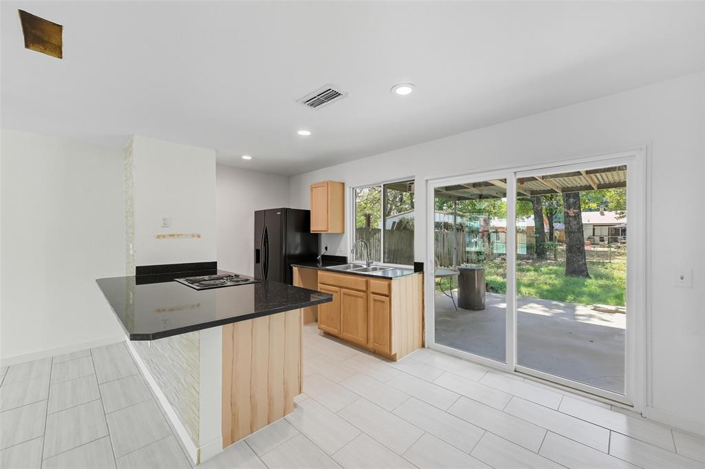 12512 Shorecrest Lane