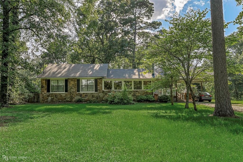 Mooringsport, Louisiana 71060, United States, 2 Bedrooms Bedrooms, ,1 BathroomBathrooms,Residential,Contingent,156386