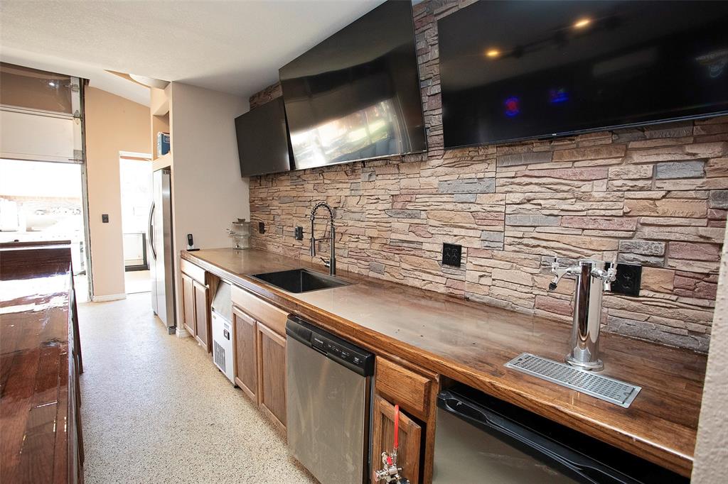 Fairway Mdws - Residential