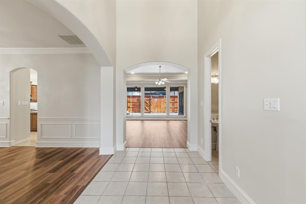 1120 Sabine Court