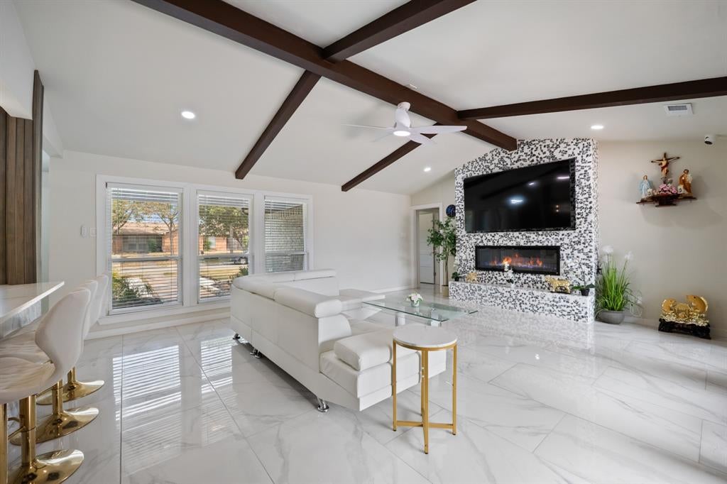 1702 Baltimore Drive
