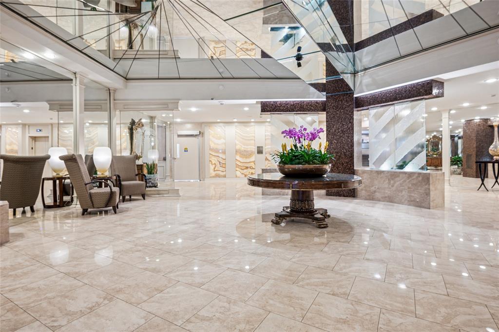 Bonaventure Condo - Residential