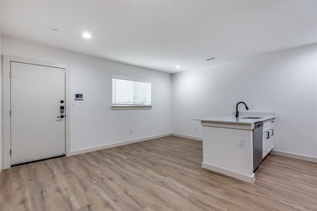 Oak Cliff Add - Residential Lease